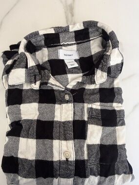 Old Navy Black and White Plaid Flannel Shirt